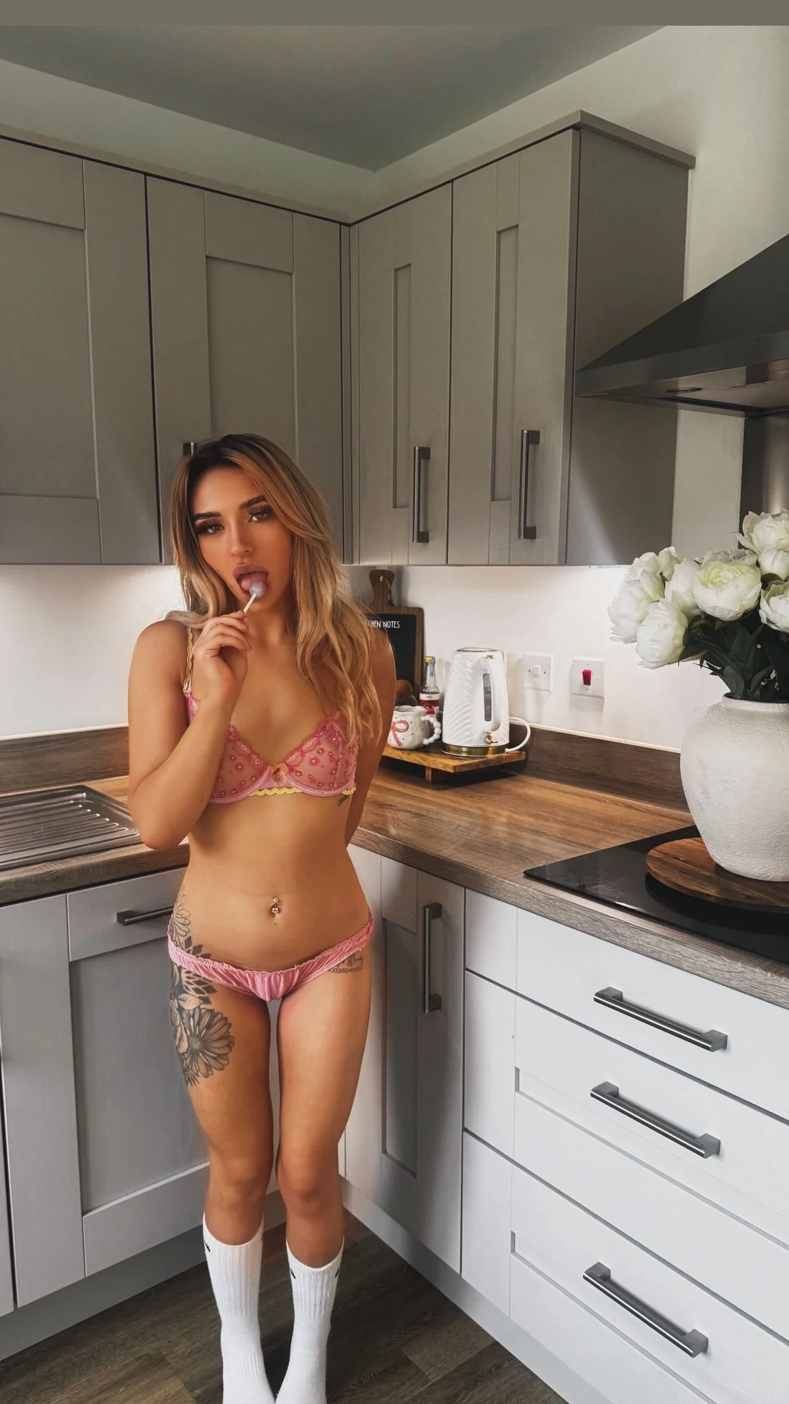 XXX Porn Photo of Nude Kinky_Kadie 3