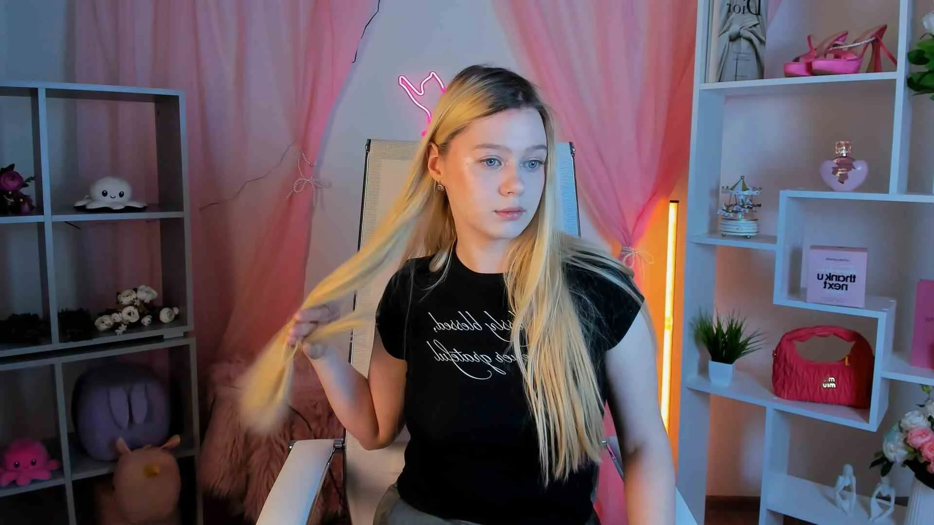 XXX Porn Photo of Nude CelestineMauriac 11