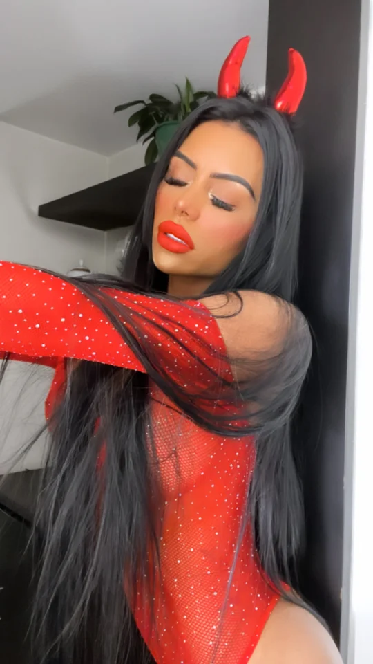 XXX Porn Photo of Nude HOT_LADY_777 16