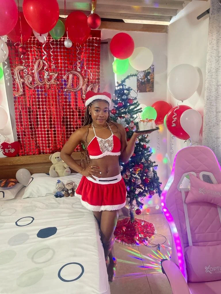 XXX Porn Photo of Nude _yisela_ 22