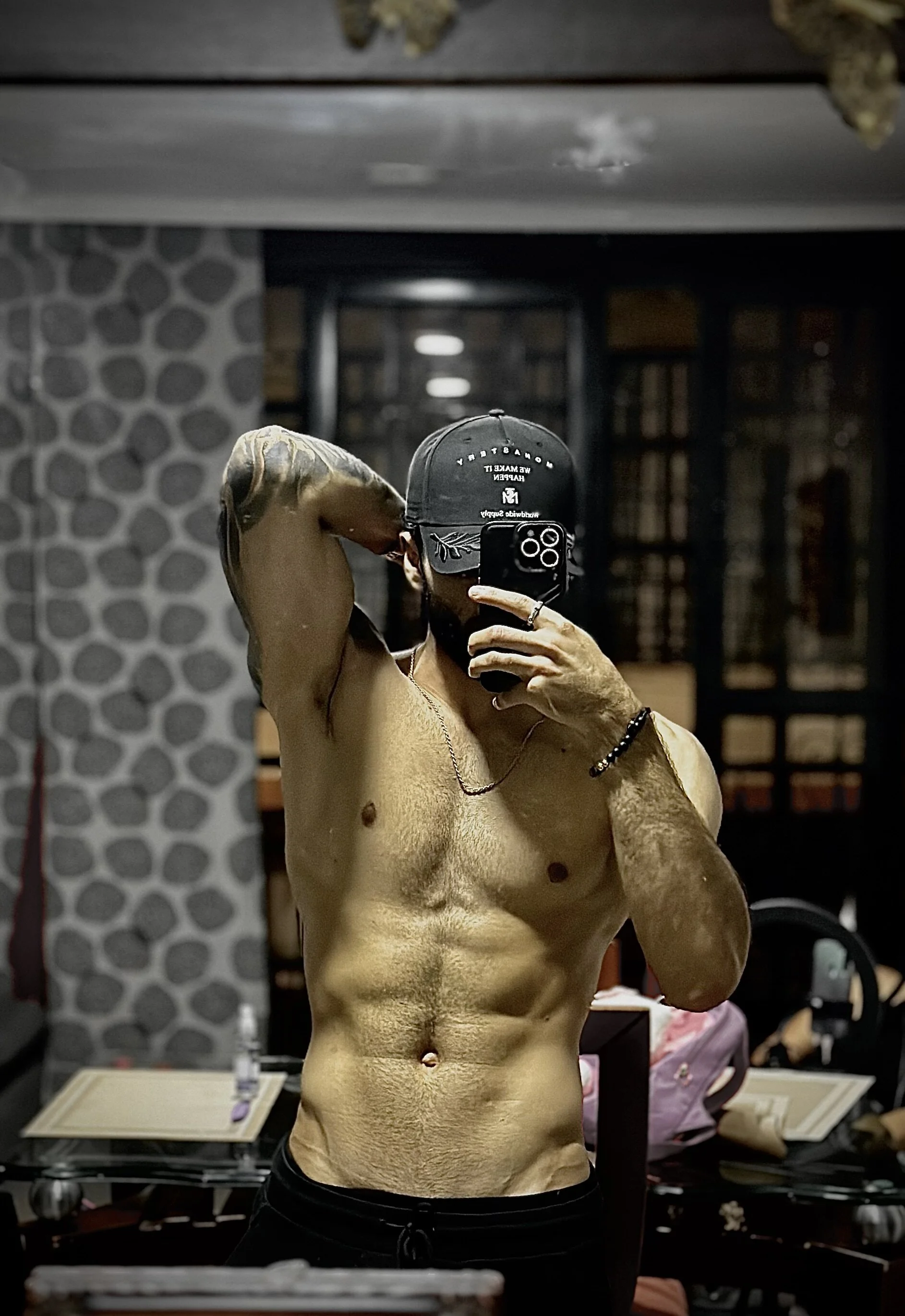 XXX Porn Photo of Nude Derek_w 10