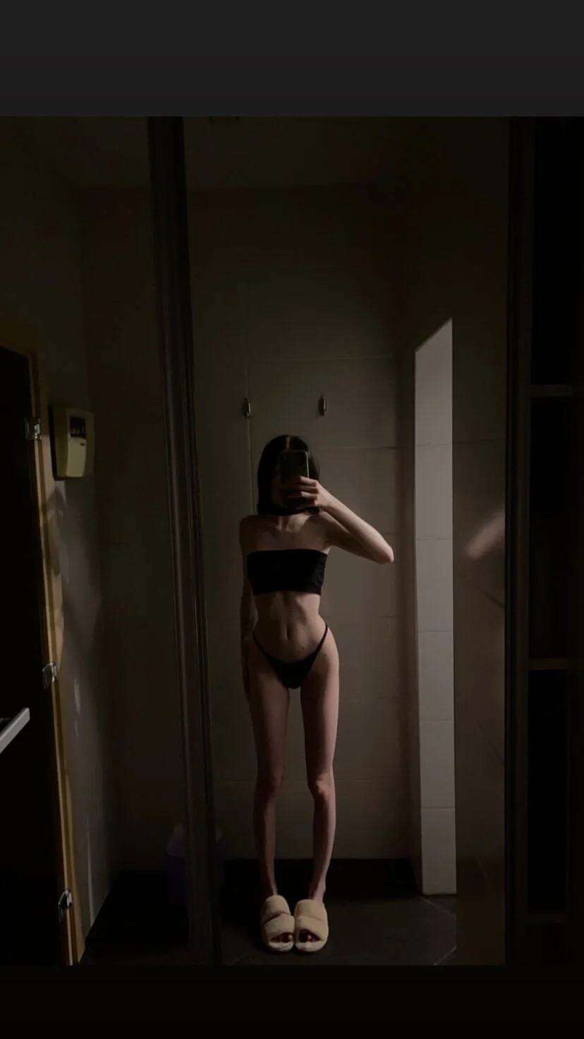 XXX Porn Photo of Nude Awwwrora 11