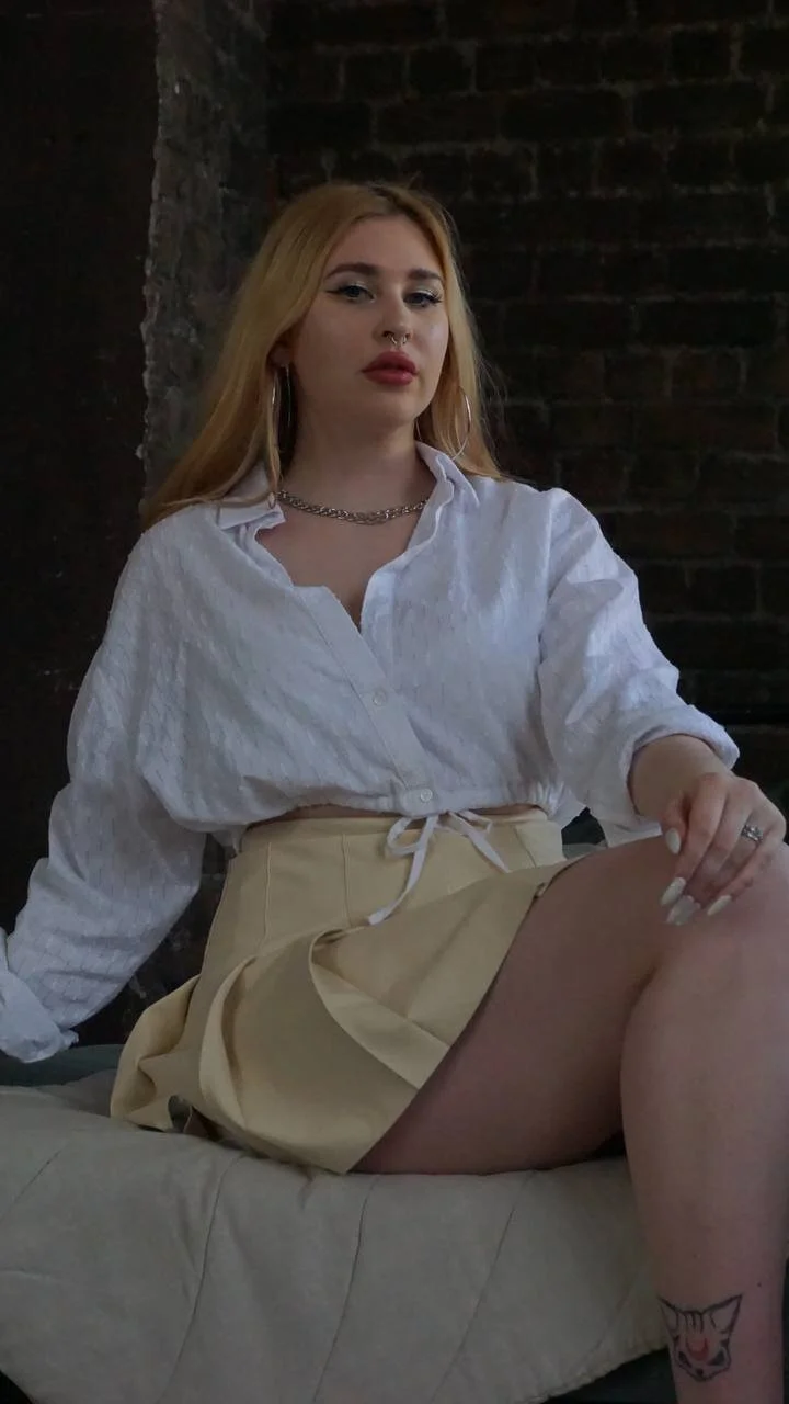 XXX Porn Photo of Nude Alice___Rose 10