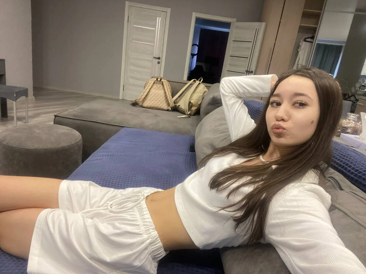 XXX Porn Photo of Nude Nicole_Brownie 2