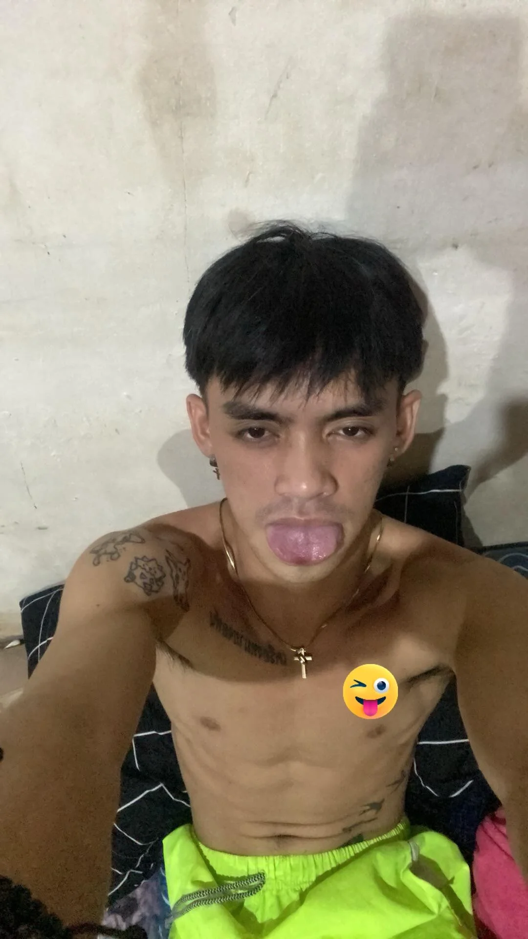 XXX Porn Photo of Nude urhunky_boy 2