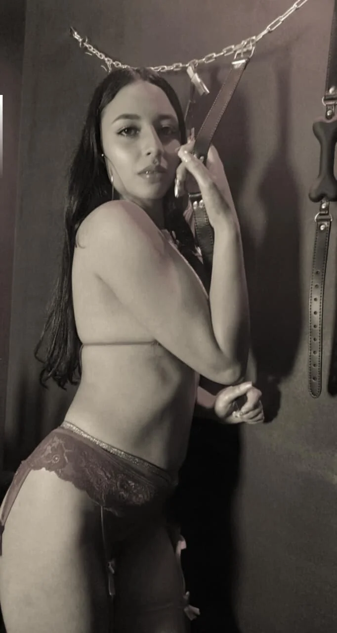 XXX Porn Photo of Nude lilith_slave 7