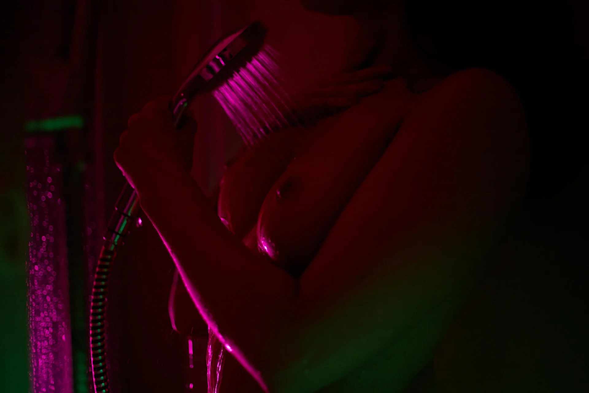 XXX Porn Photo of Nude Seductive_milf_next_door 8