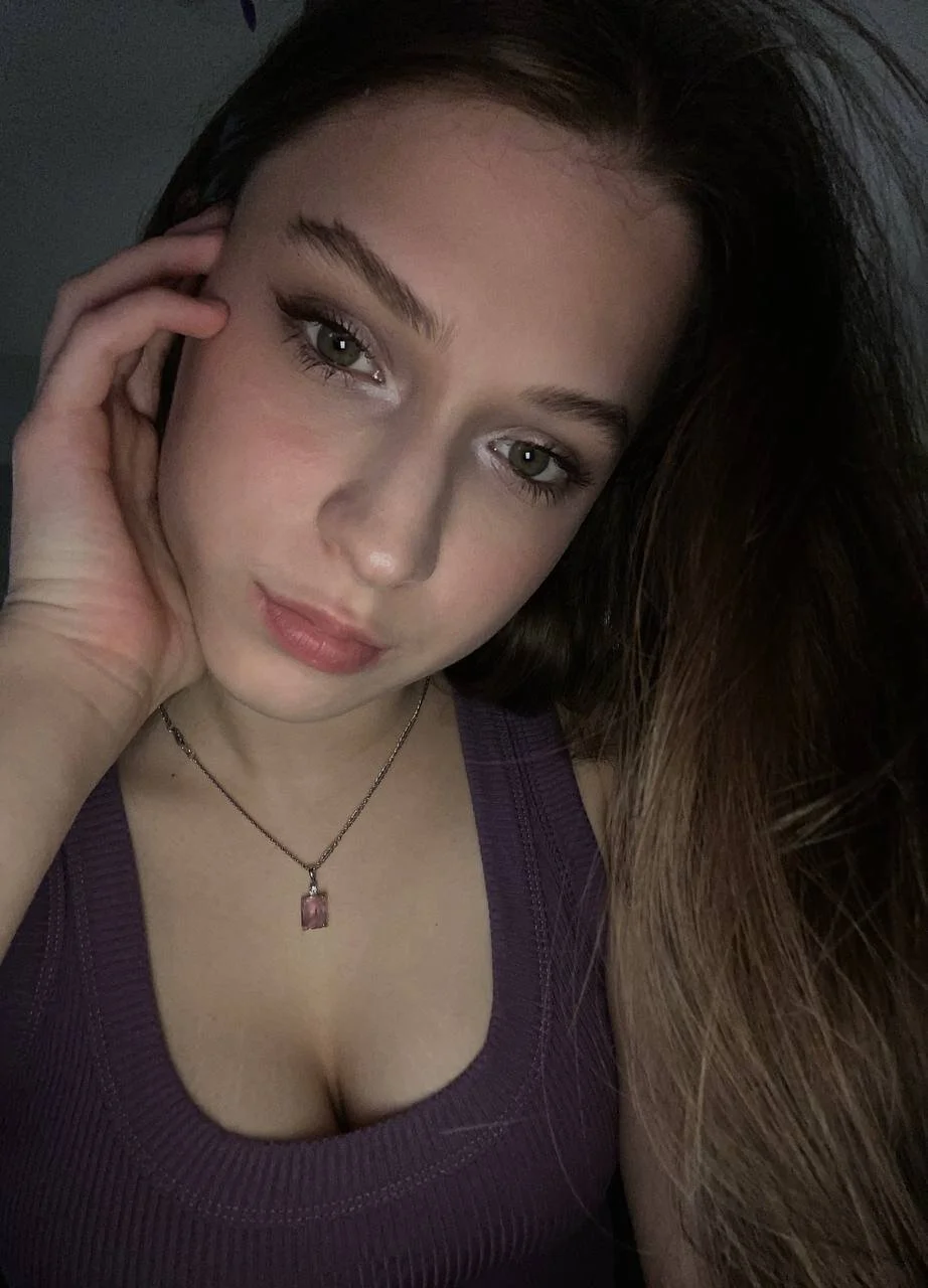 XXX Porn Photo of Nude AssumingPail 6