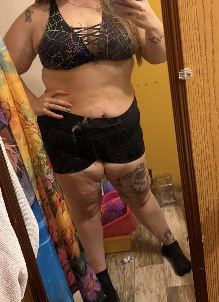 XXX Porn Photo of Nude lickablelynn87 2