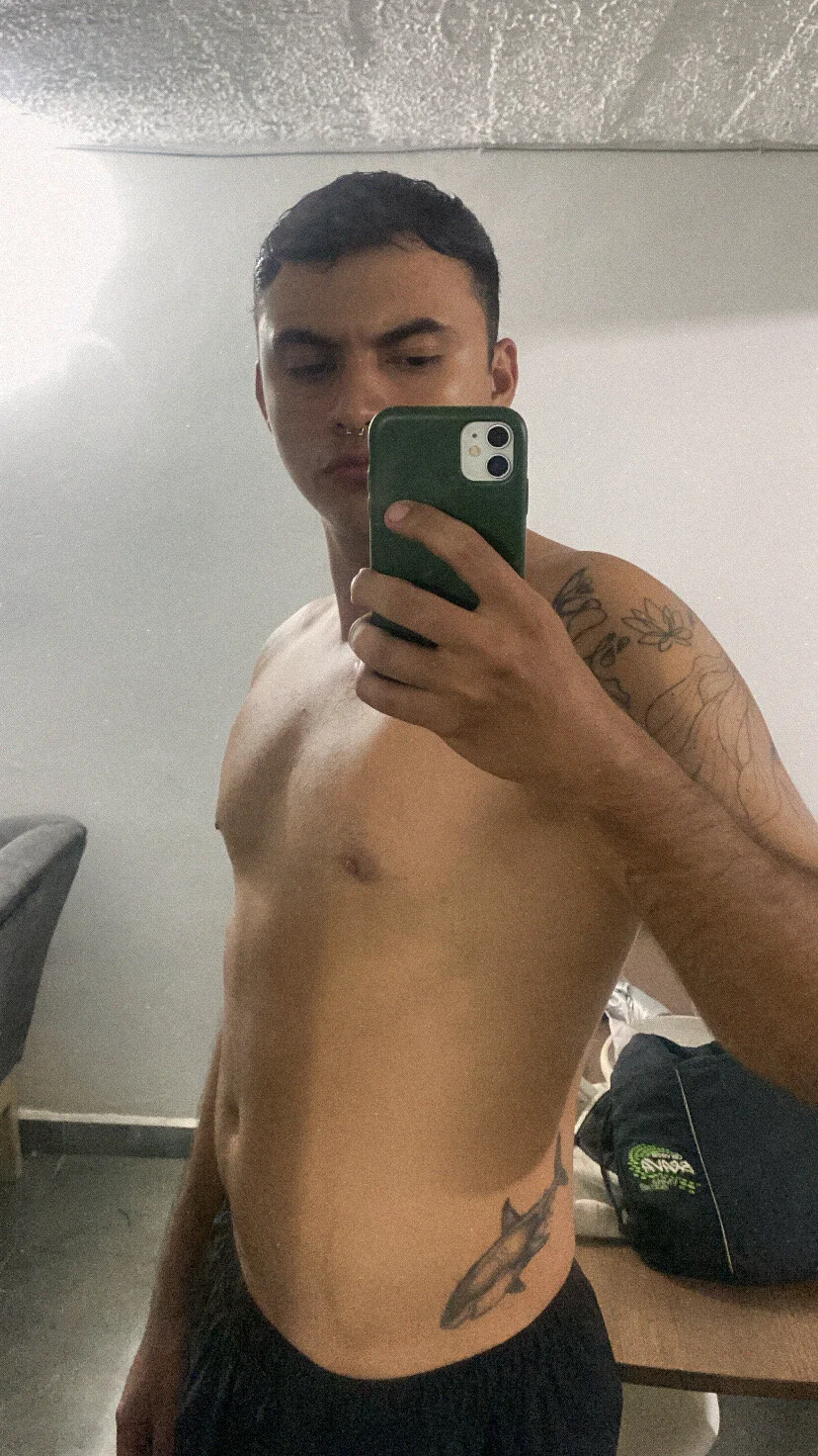 XXX Porn Photo of Nude Tiagoonfire 8