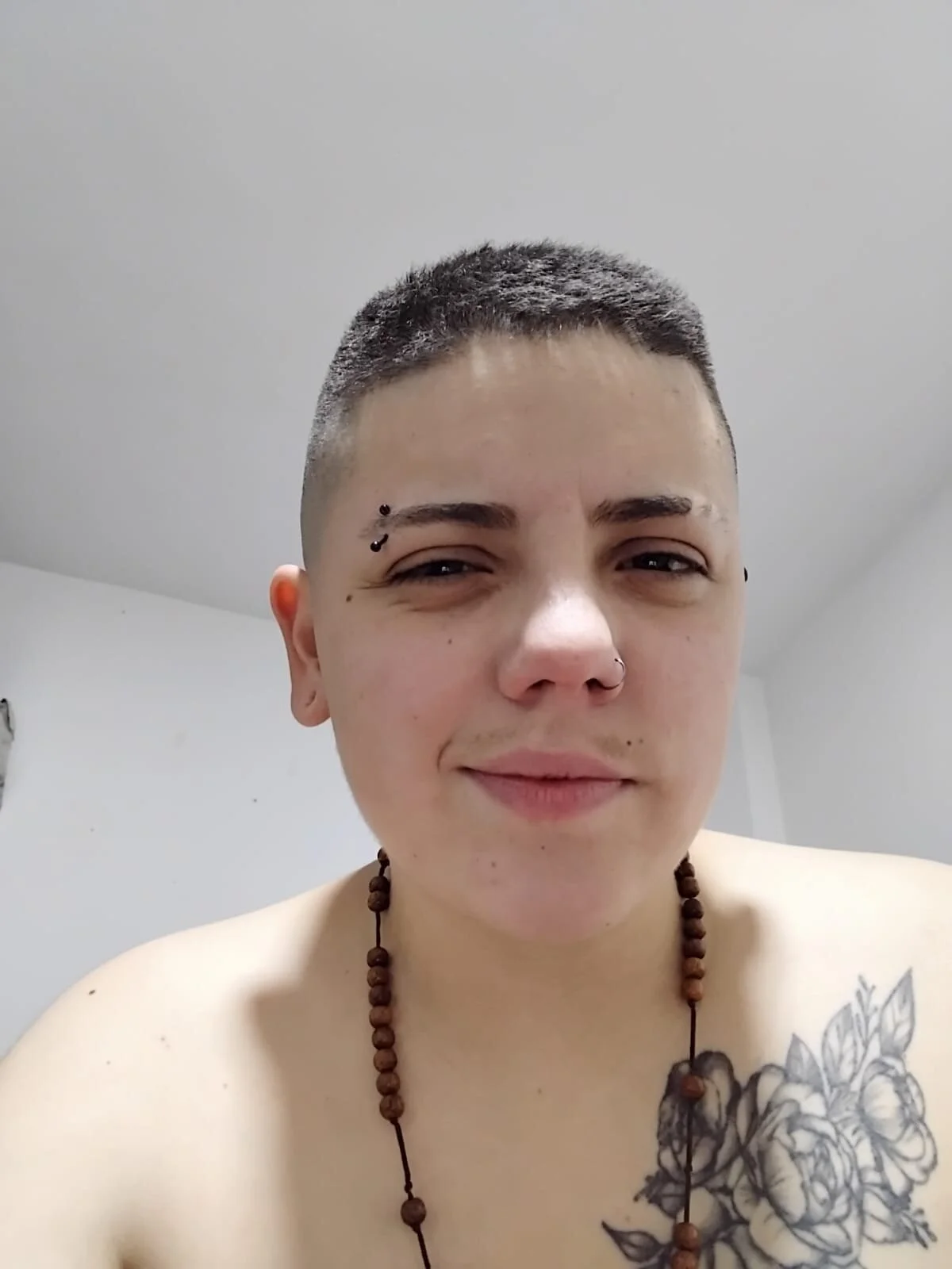 XXX Porn Photo of Nude aron_lettone01 8