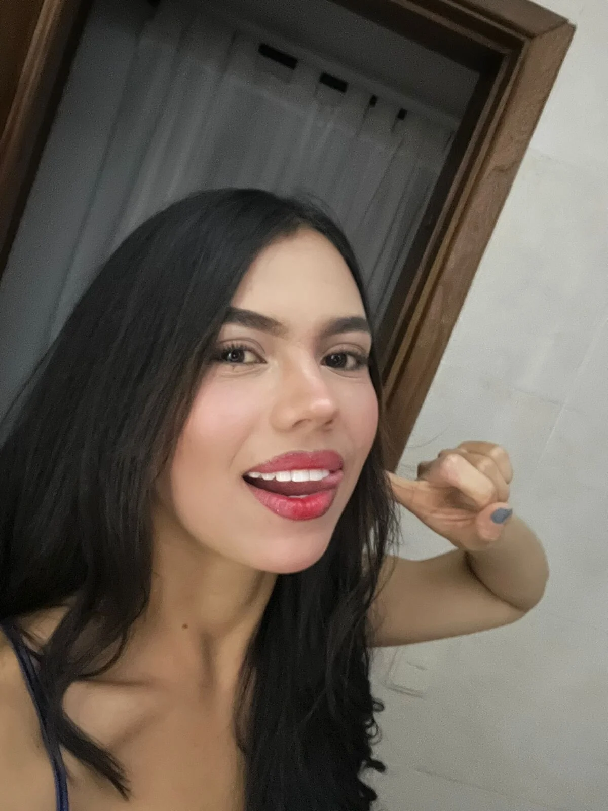 XXX Porn Photo of Nude Paris-White 1