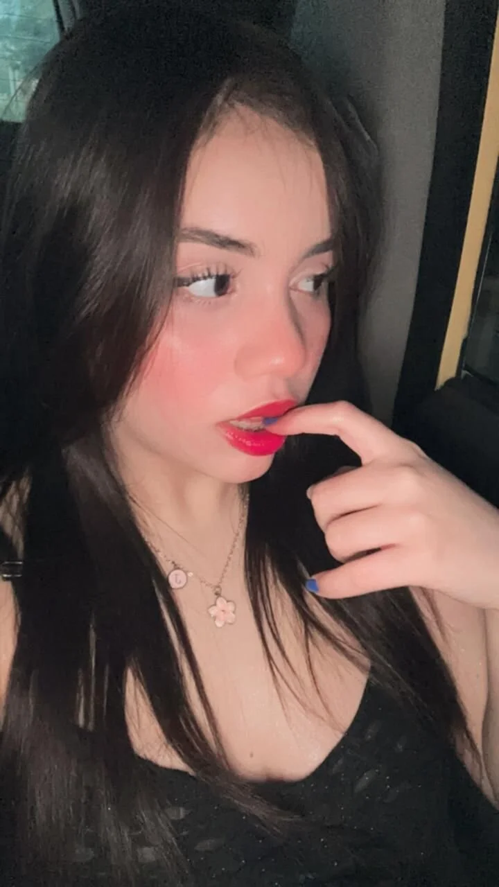 XXX Porn Photo of Nude Scarlett_Laurent 12