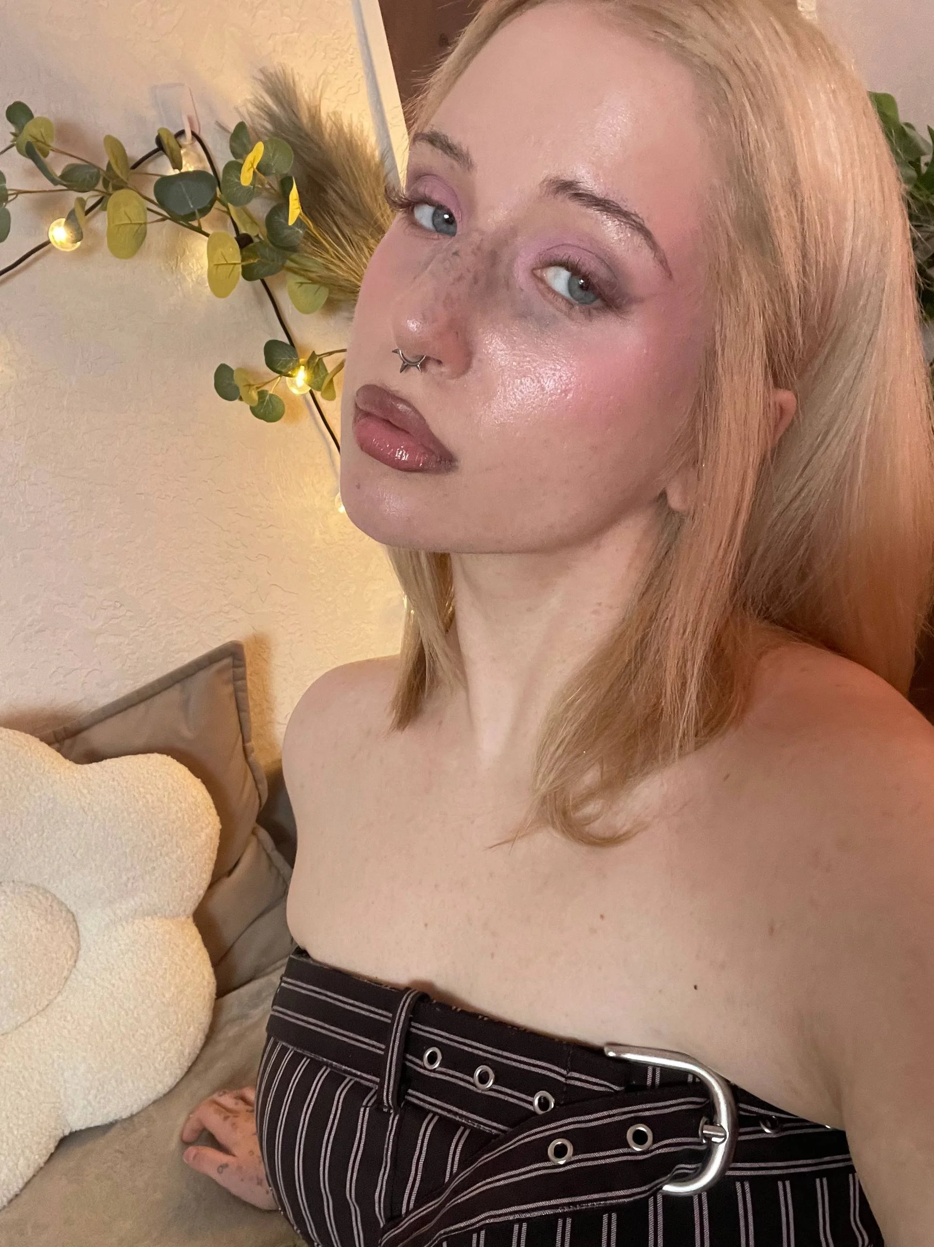 XXX Porn Photo of Nude LallyBunnyy 1
