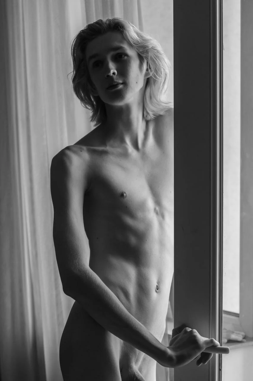 XXX Porn Photo of Nude another_jasper 1