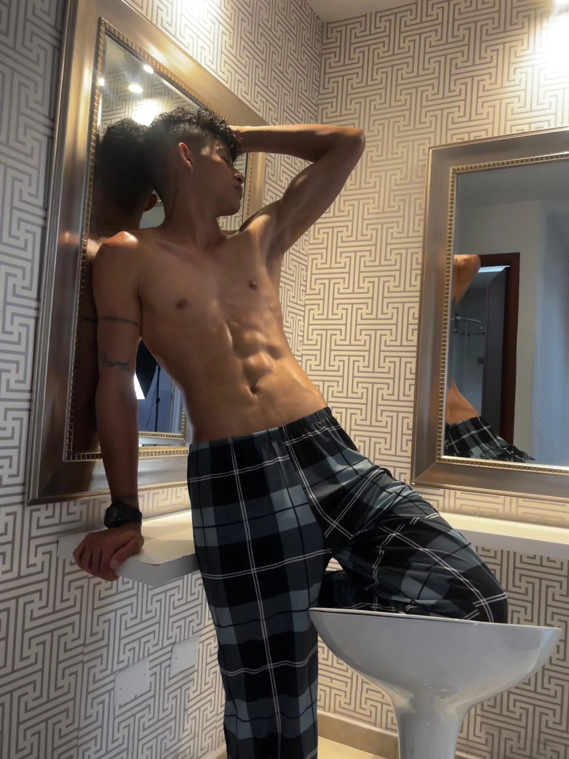 XXX Porn Photo of Nude KamiSuarez 66
