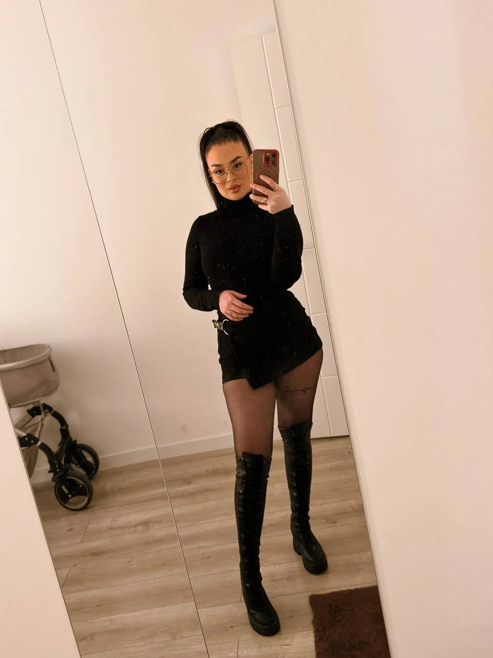 XXX Porn Photo of Nude LoraIvone 19