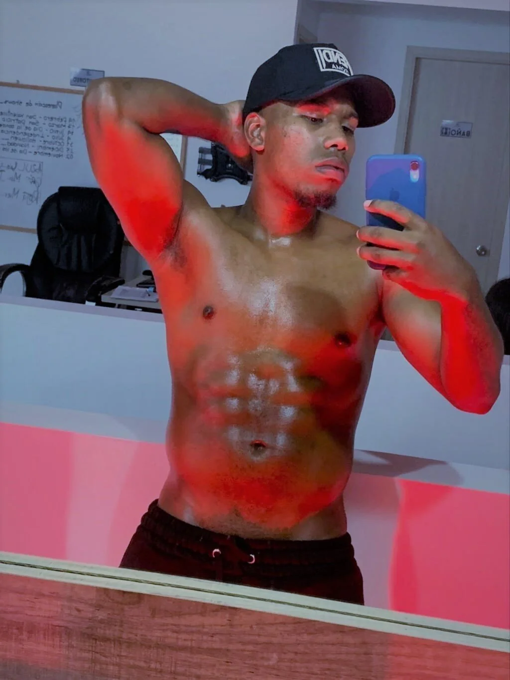 XXX Porn Photo of Nude Andrew_hoult_ 4