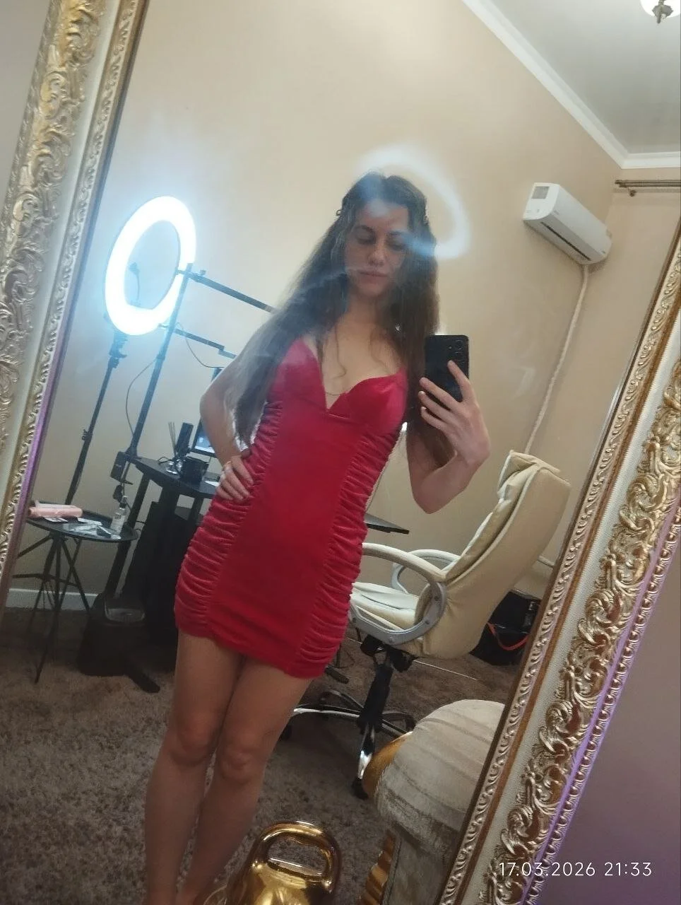 XXX Porn Photo of Nude LittleJulii 3