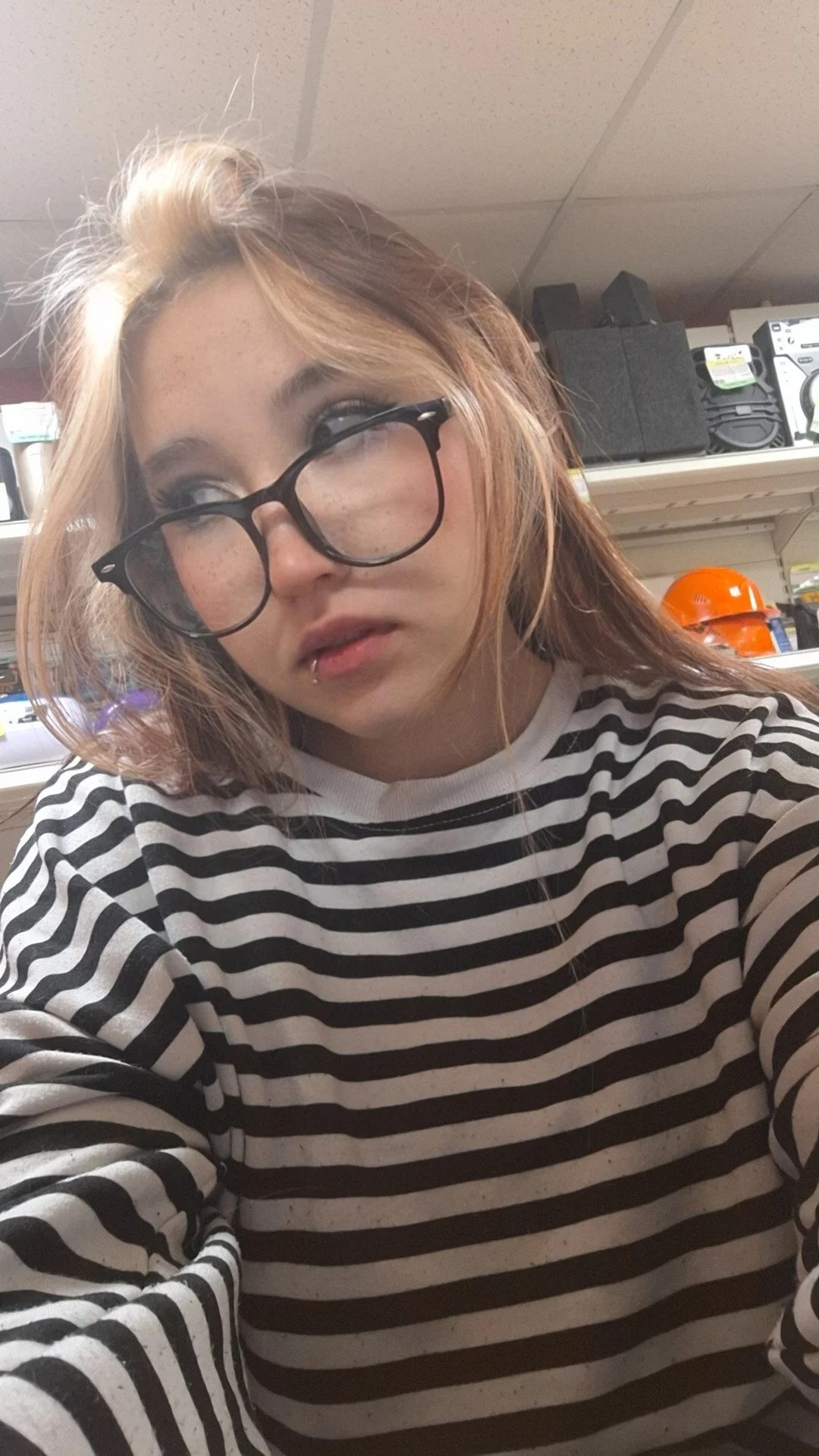 XXX Porn Photo of Nude Luna_Host 20