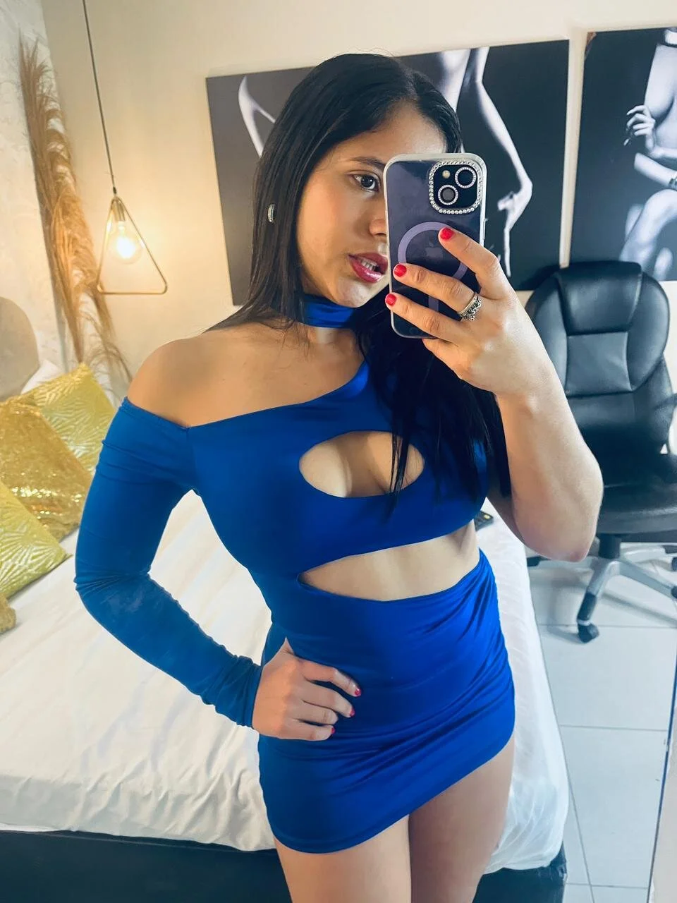 XXX Porn Photo of Nude RoxiPlace 37
