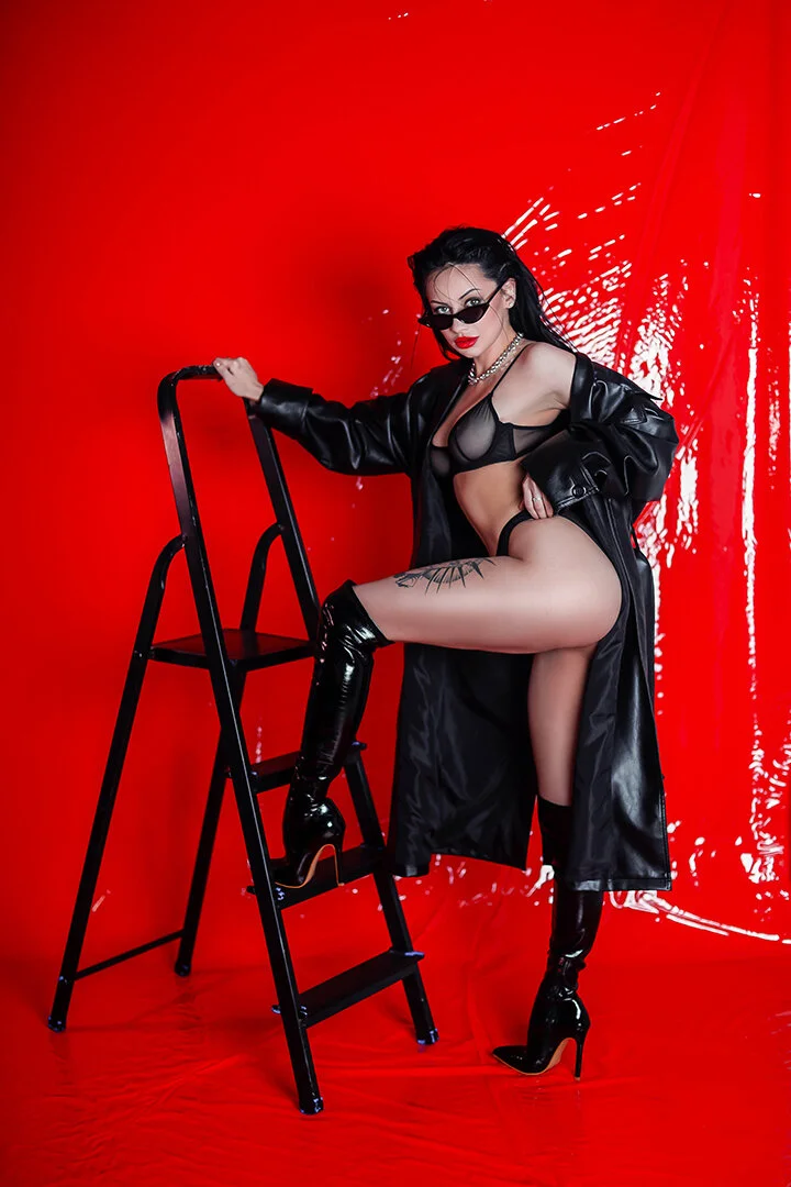 XXX Porn Photo of Nude mistresslecter 8