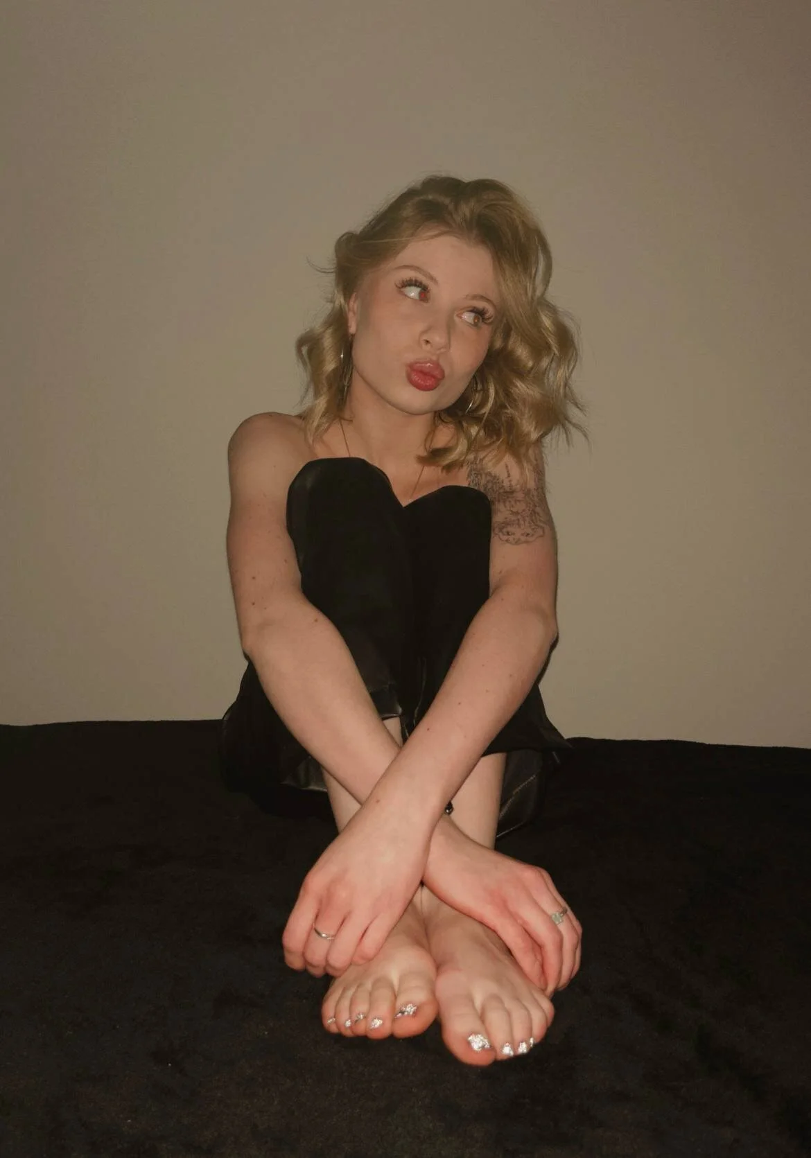 XXX Porn Photo of Nude Kira_Ralphs 4