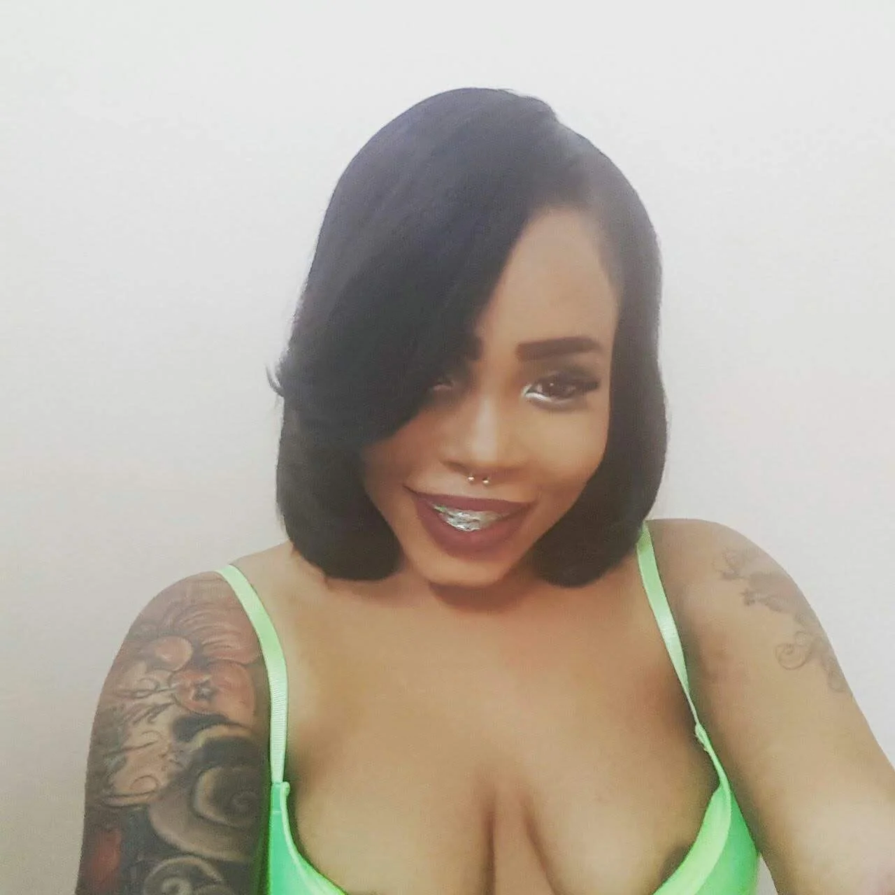 XXX Porn Photo of Nude creamyamber 4