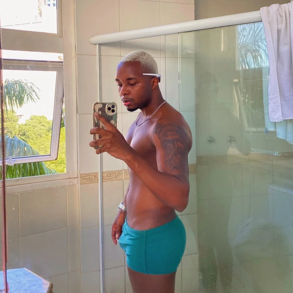 XXX Porn Photo of Nude Th_grayson 5
