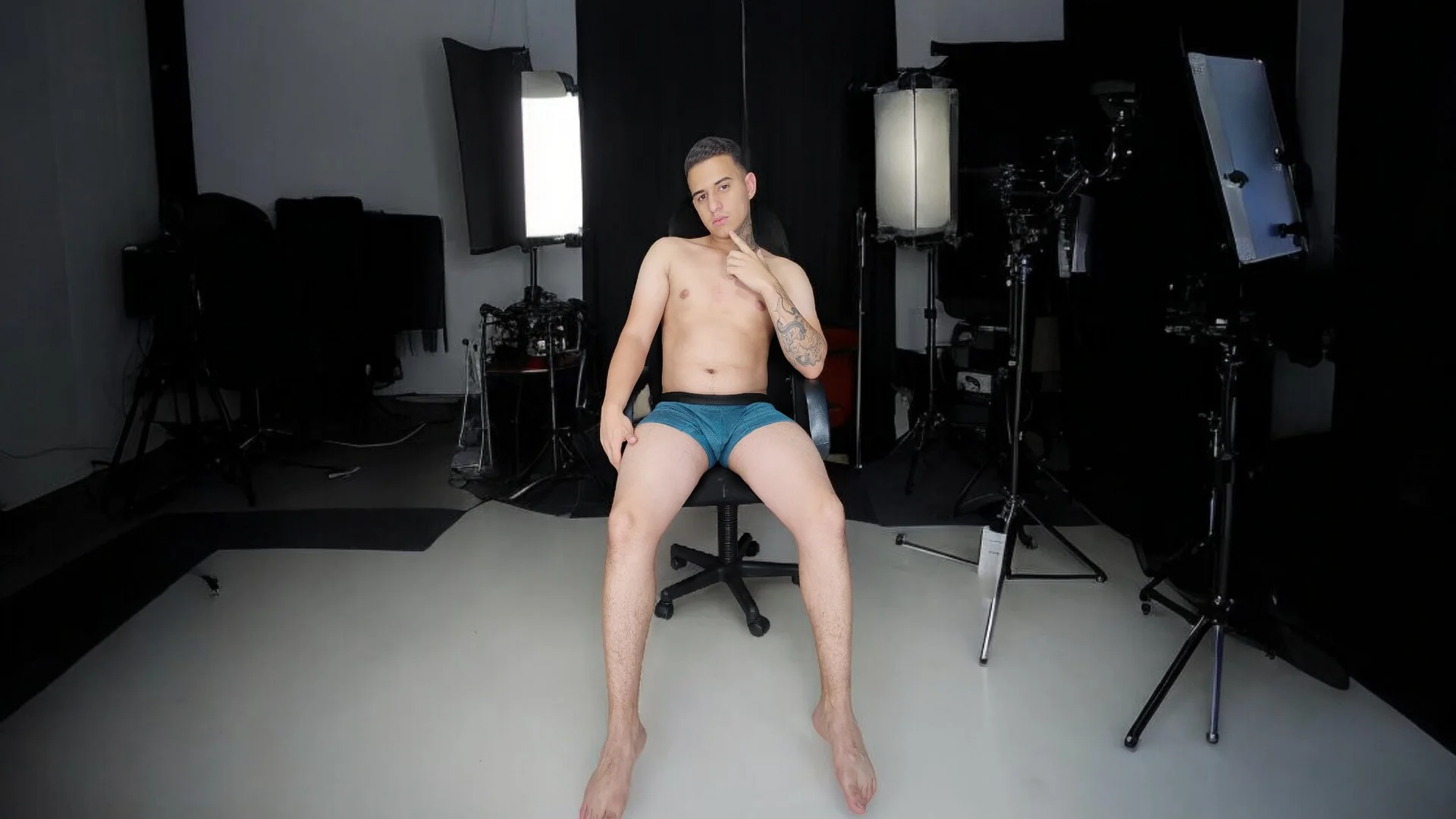 XXX Porn Photo of Nude simookeler 6
