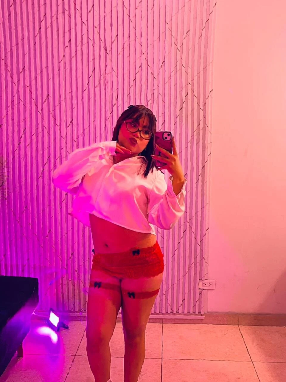 XXX Porn Photo of Nude foxy1_tay 1