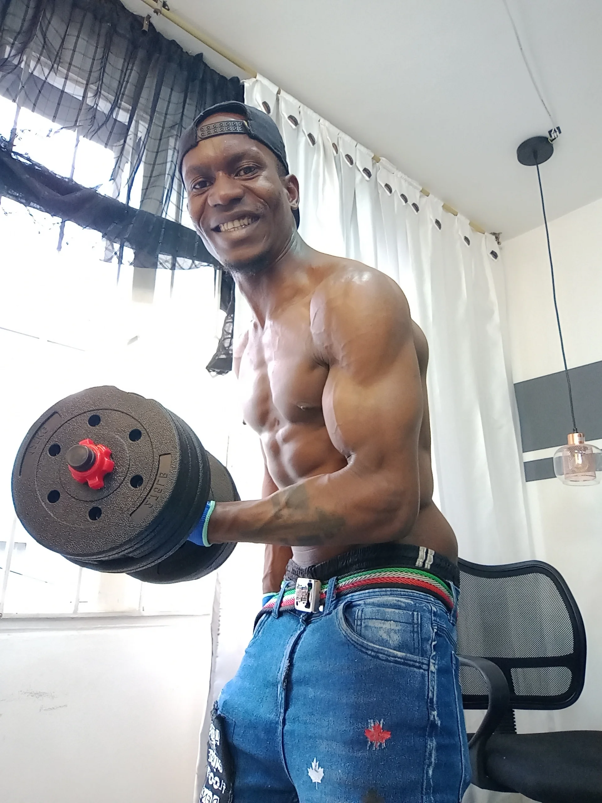 XXX Porn Photo of Nude miltonjjakee 11