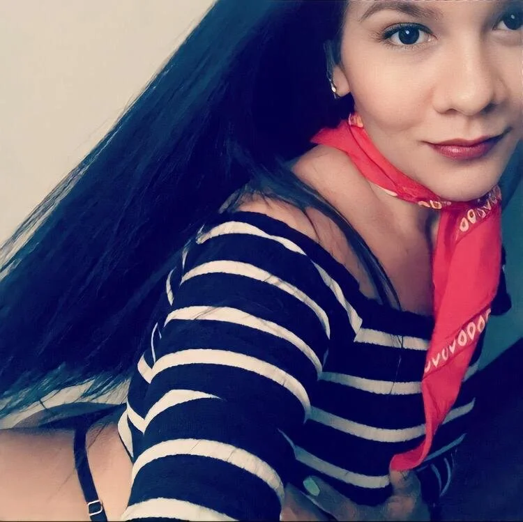 XXX Porn Photo of Nude carolyne__ 1