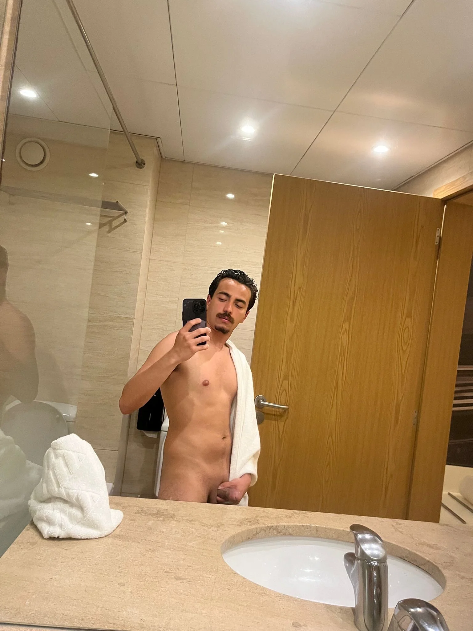 XXX Porn Photo of Nude BrunoAvila1 3