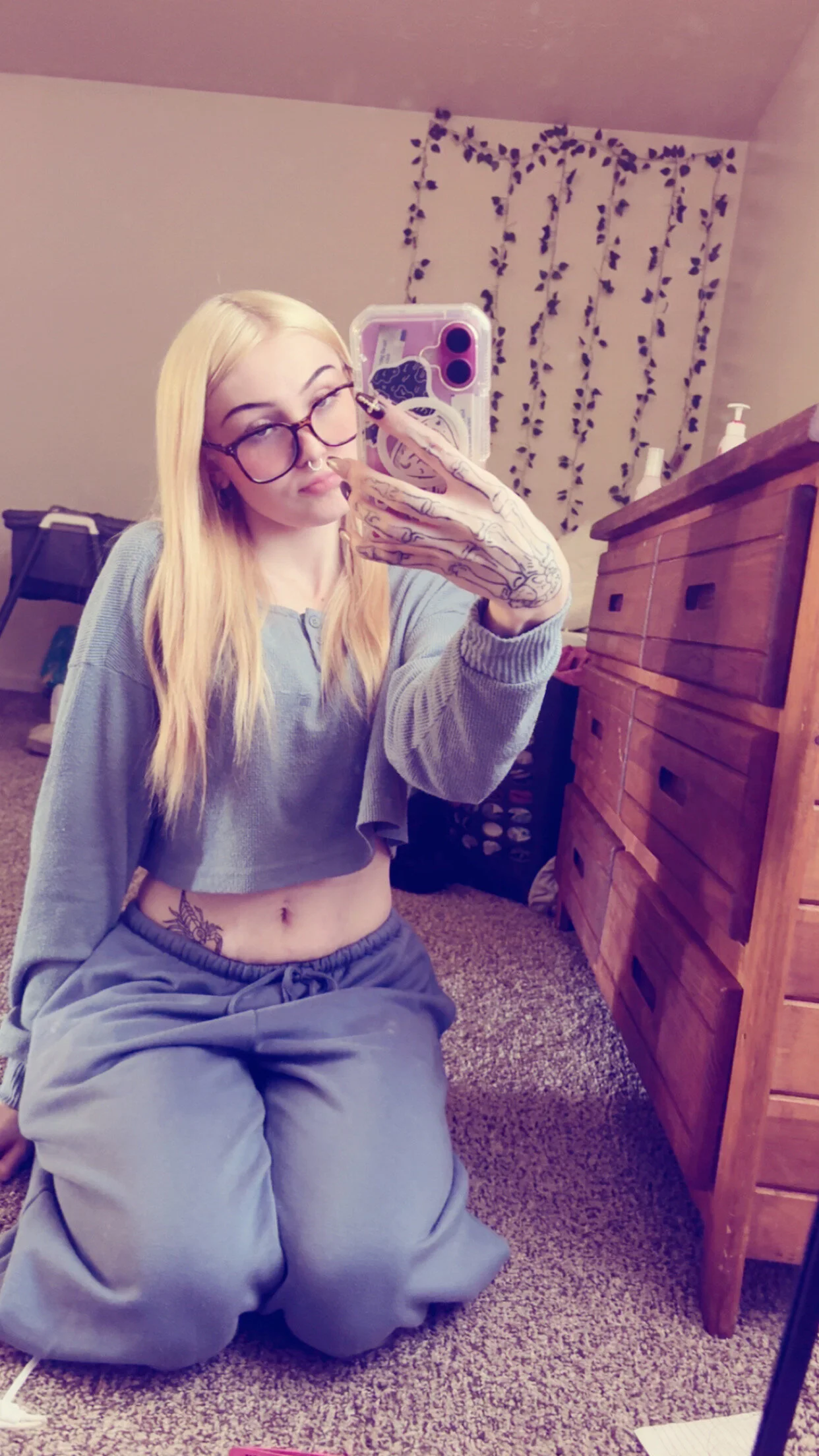 XXX Porn Photo of Nude livlaughlovelif3 5