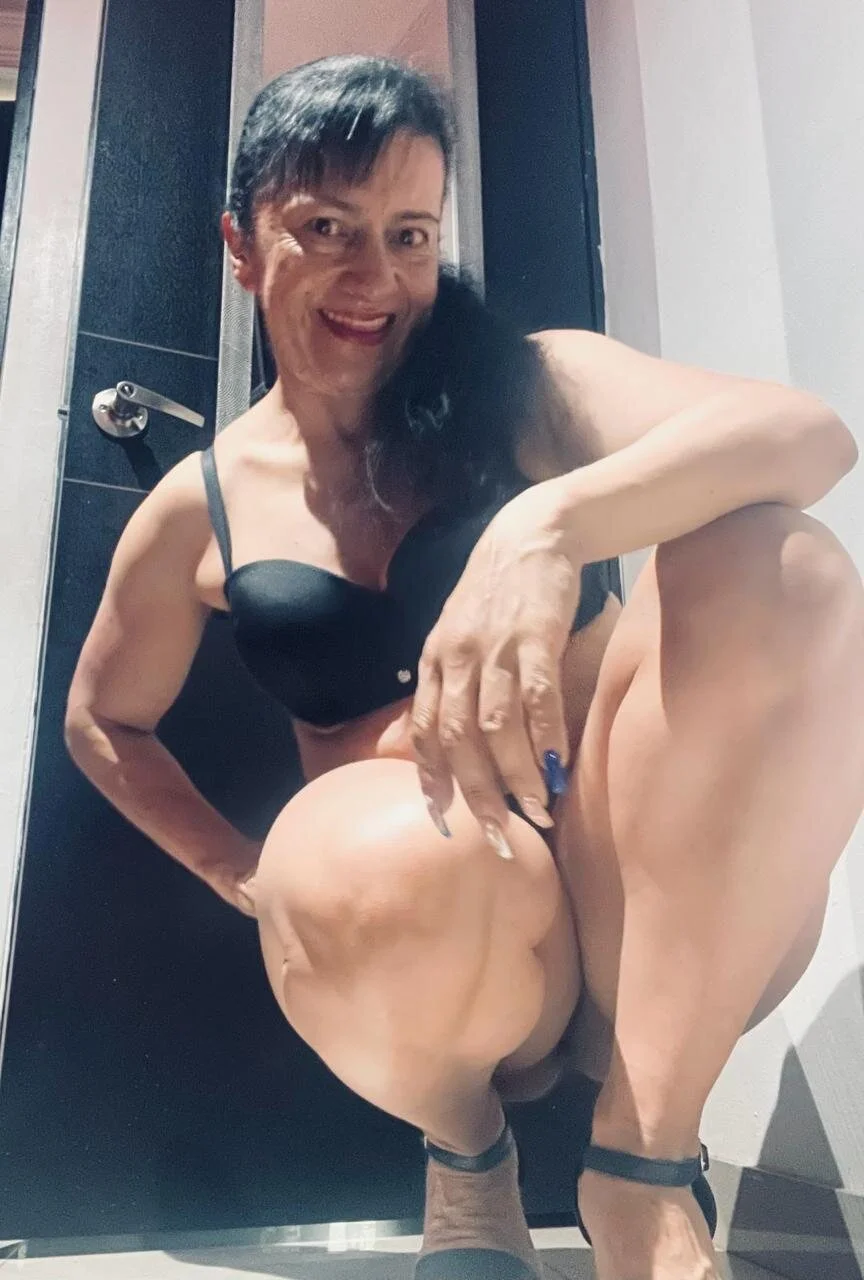 XXX Porn Photo of Nude clara_heat 223