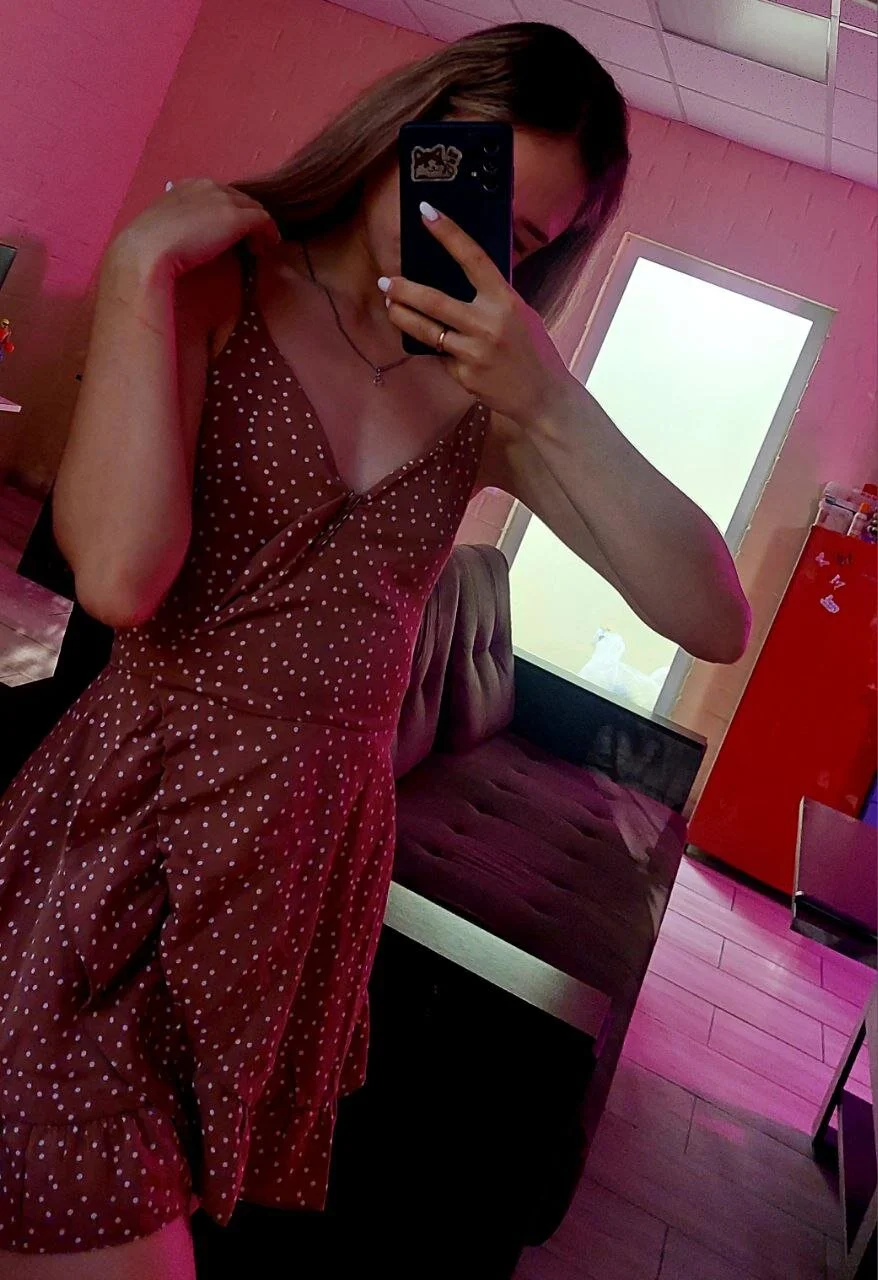XXX Porn Photo of Nude DeboraLarson 26
