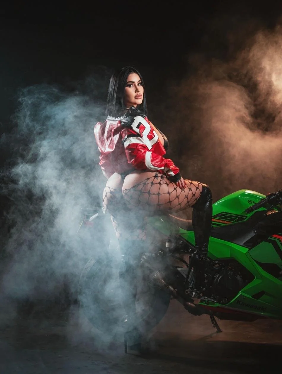 XXX Porn Photo of Nude MelaniePalmerr 14