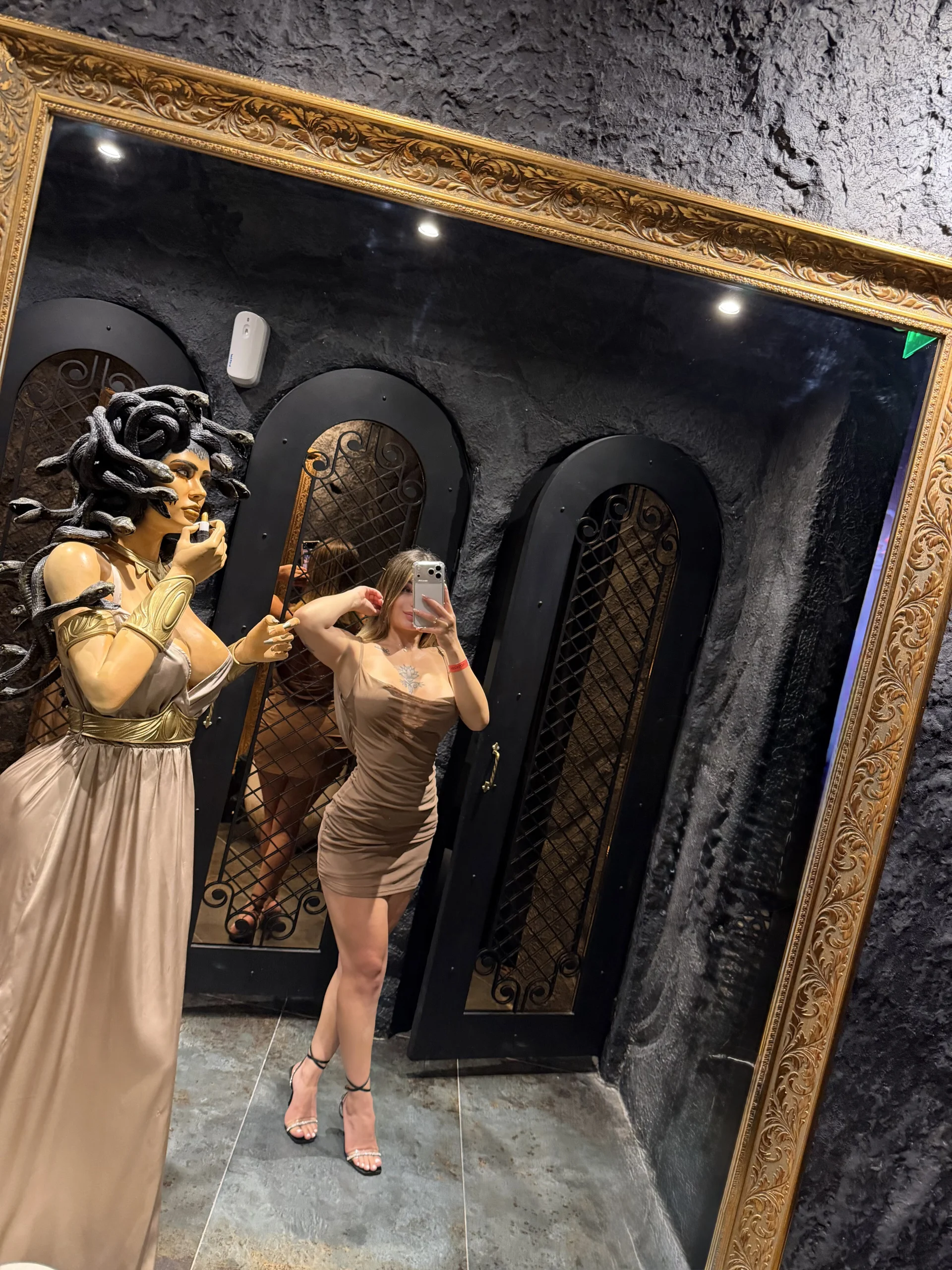 XXX Porn Photo of Nude Amara_Velvet_ 19