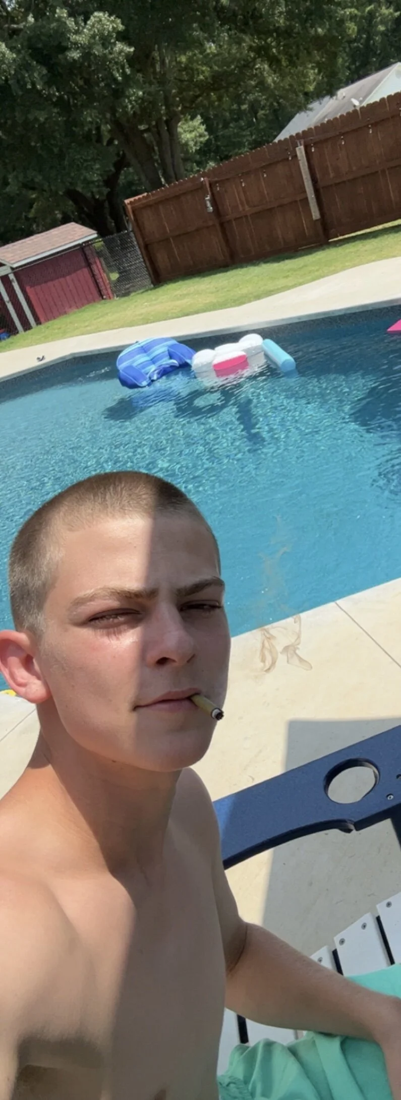 XXX Porn Photo of Nude embarrassedbolt966 5