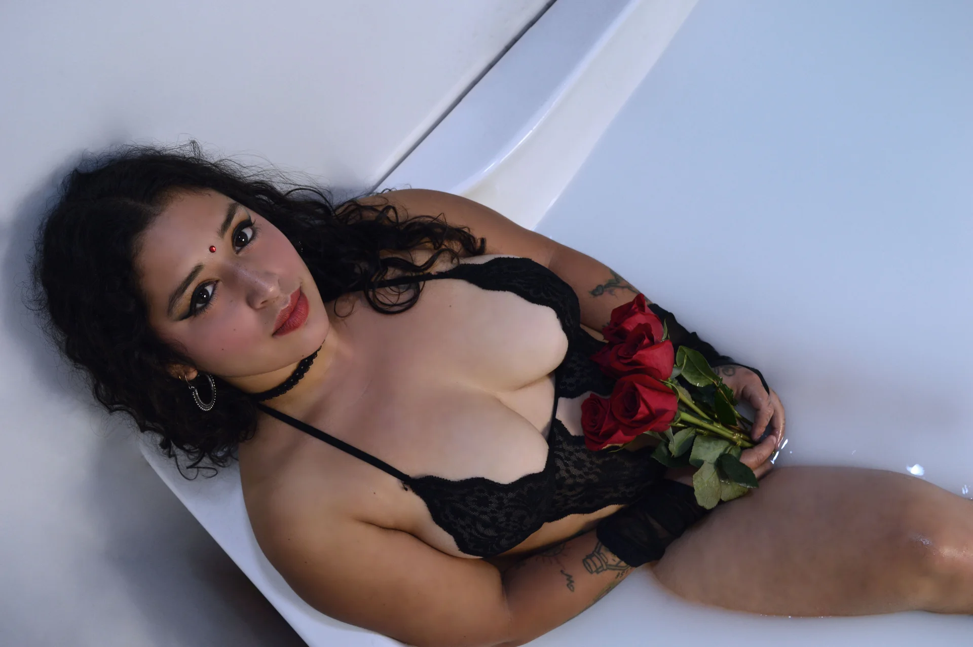 XXX Porn Photo of Nude sophiaamethystt 29