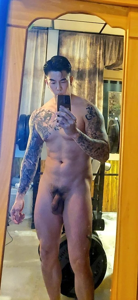 XXX Porn Photo of Nude hankliu 5