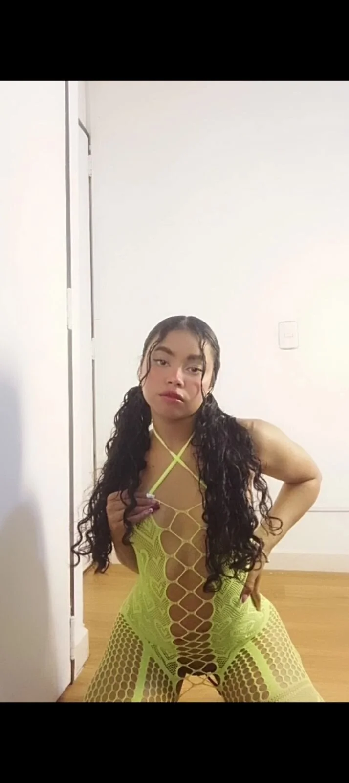 XXX Porn Photo of Nude april_grey11 21