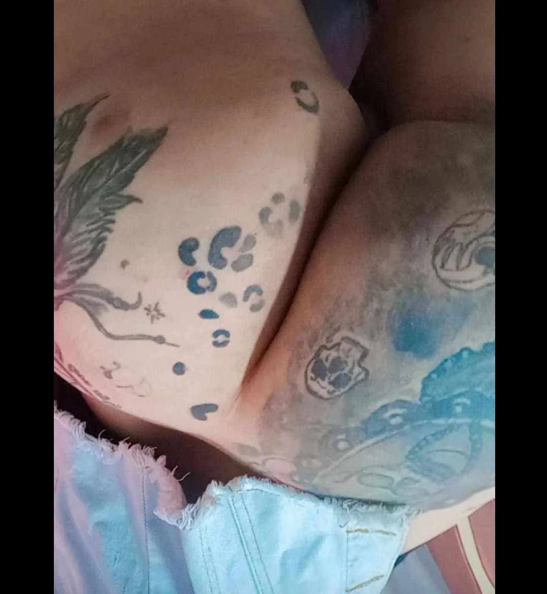 XXX Porn Photo of Nude Laura_hottt 10
