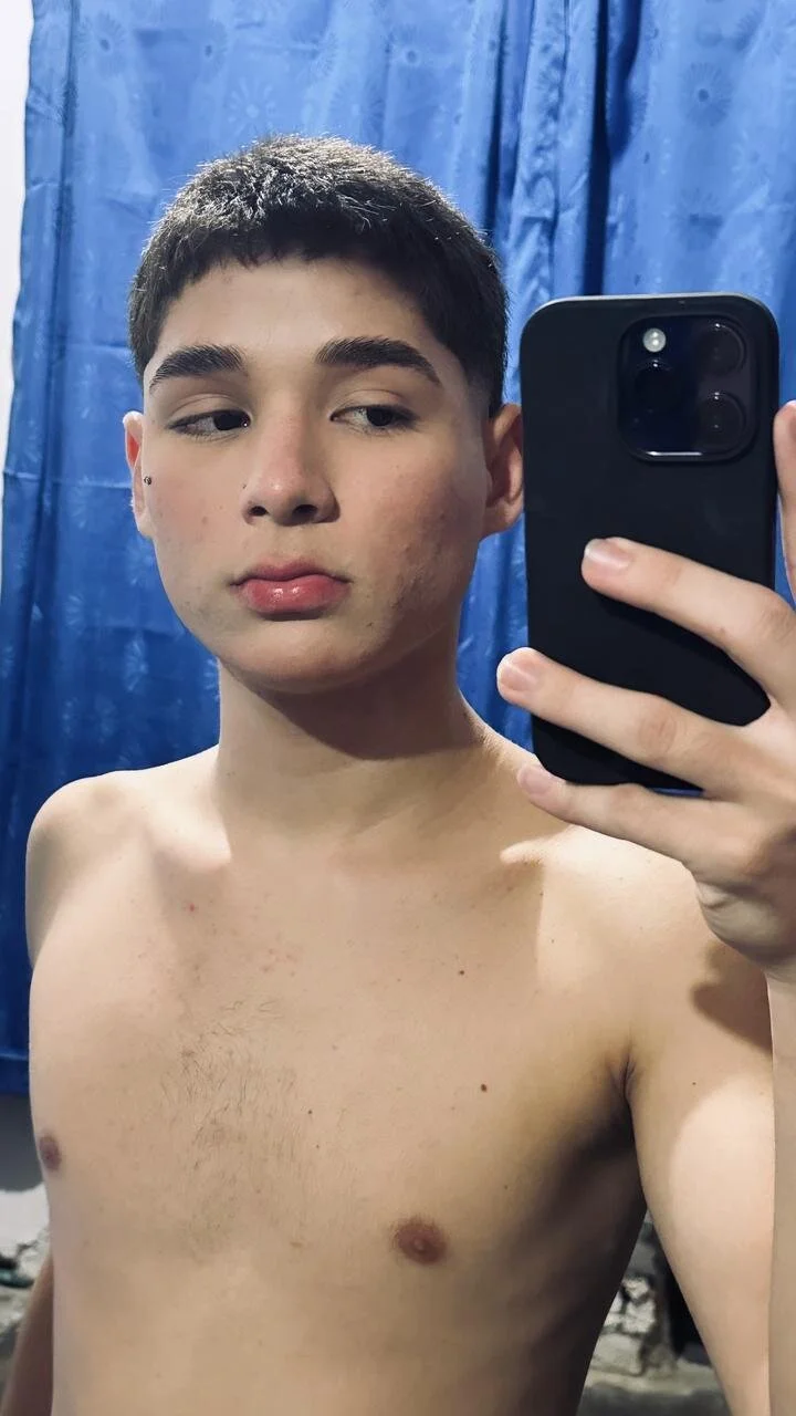 XXX Porn Photo of Nude Mattass18 6