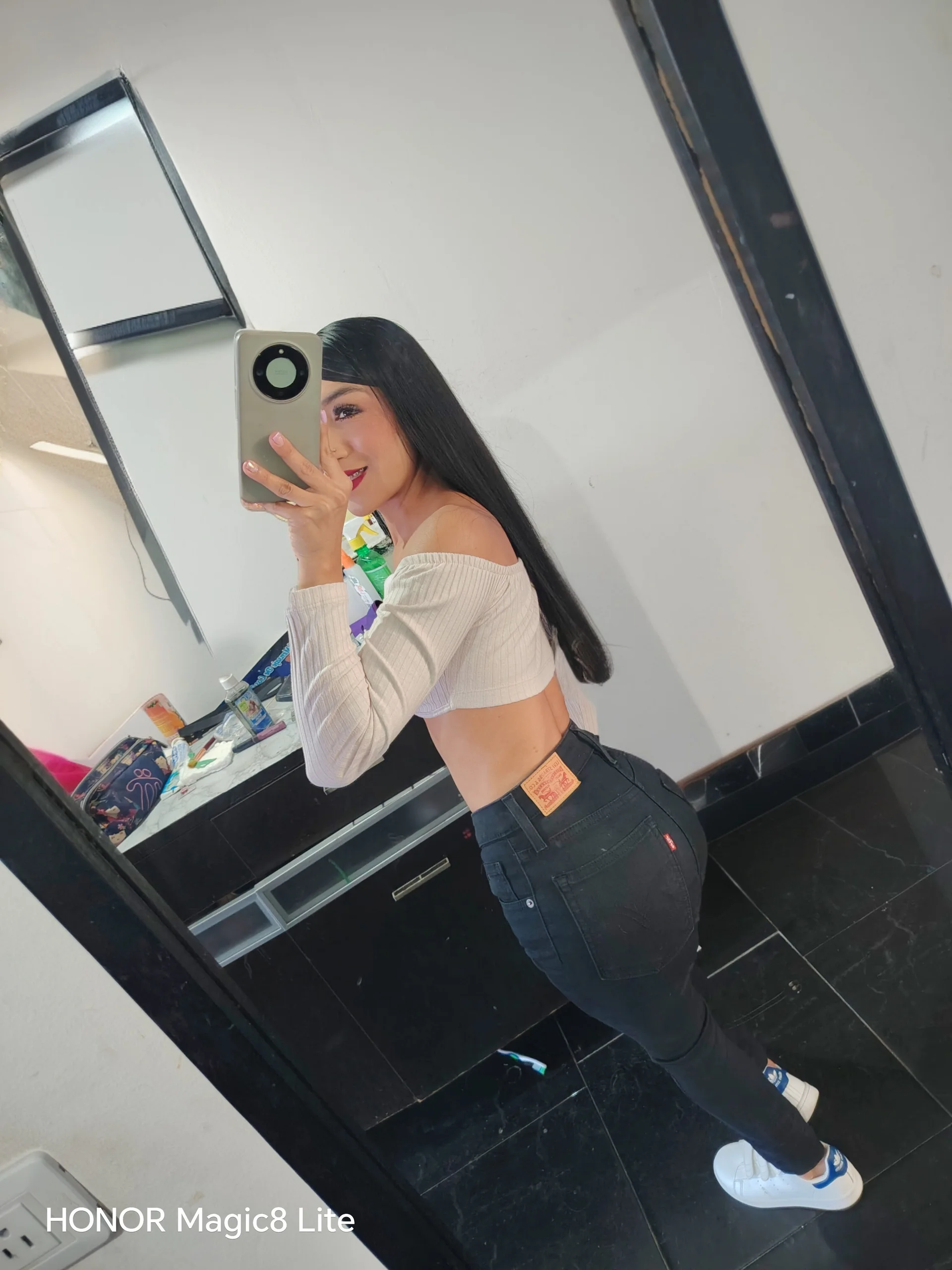 XXX Porn Photo of Nude yvonne_1998 1
