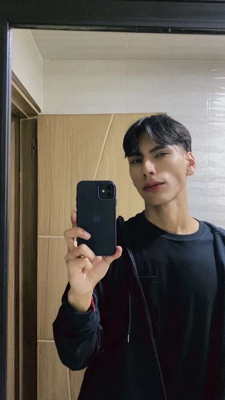 XXX Porn Photo of Nude Teo_skinny 2
