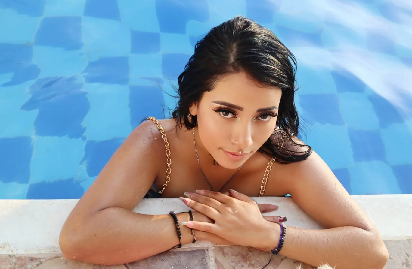 XXX Porn Photo of Nude brithny_bratz_ 3