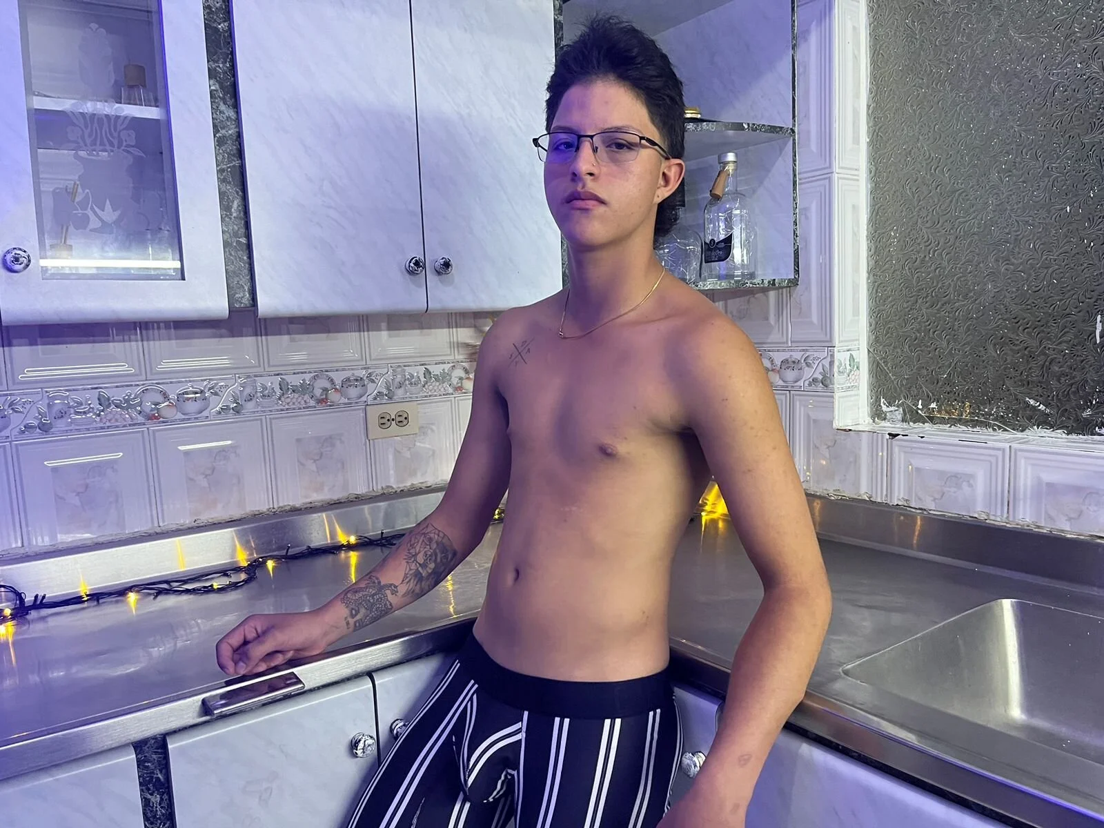 XXX Porn Photo of Nude Enzo_Thomas 3