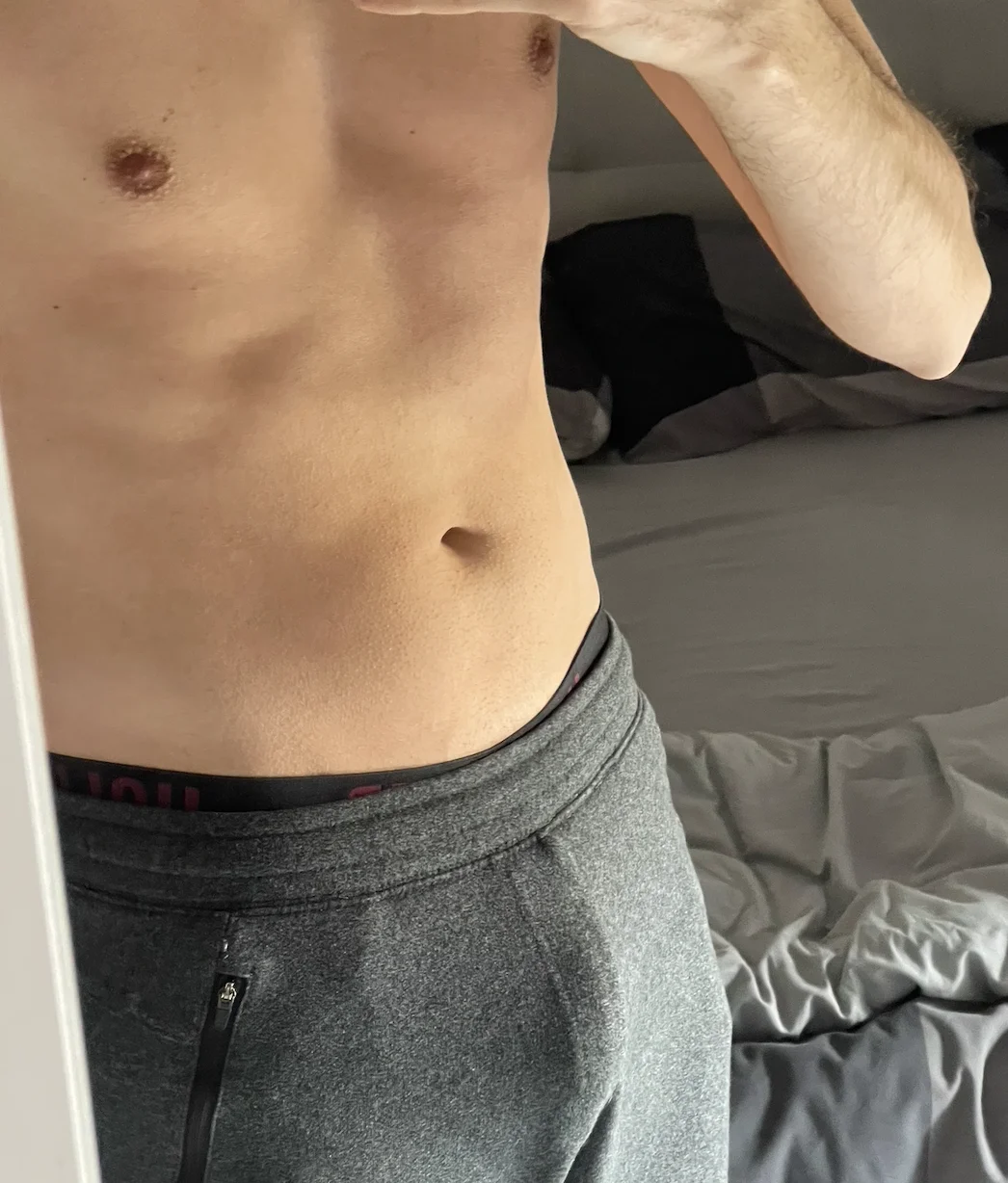 XXX Porn Photo of Nude LukaShyGuy 4